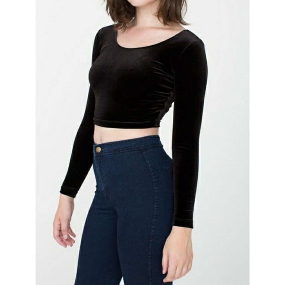 Velvet long-sleeved crop top